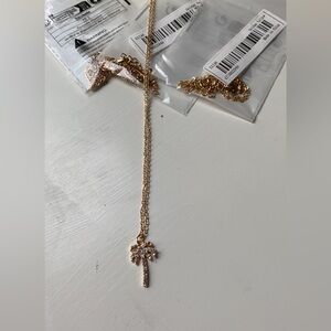 Palm tree necklace